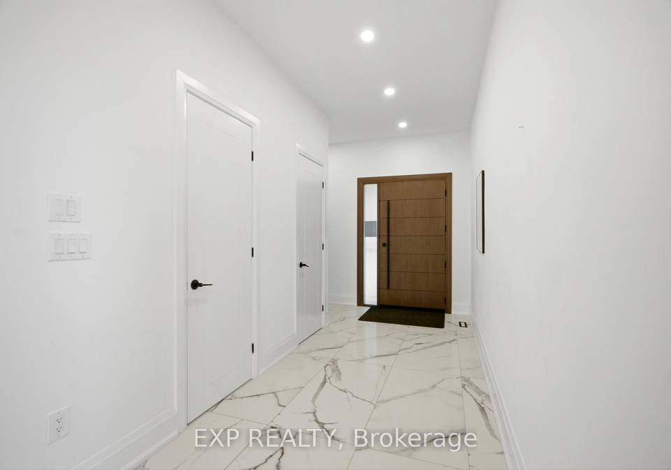 83-kalmar-avenue-toronto-scarborough-ontario-e13554950