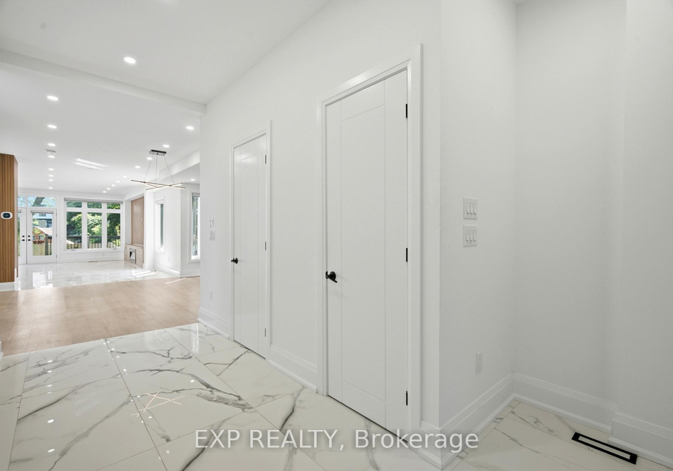 83-kalmar-avenue-toronto-scarborough-ontario-e13554950
