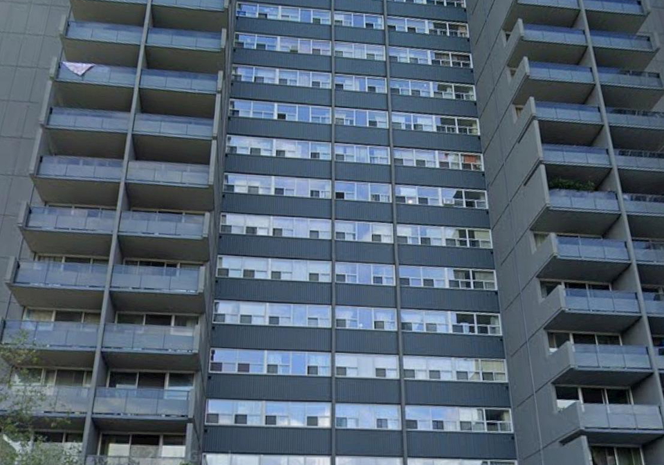 4101-sheppard-avenue-e-toronto-scarborough-ontario-e13555028