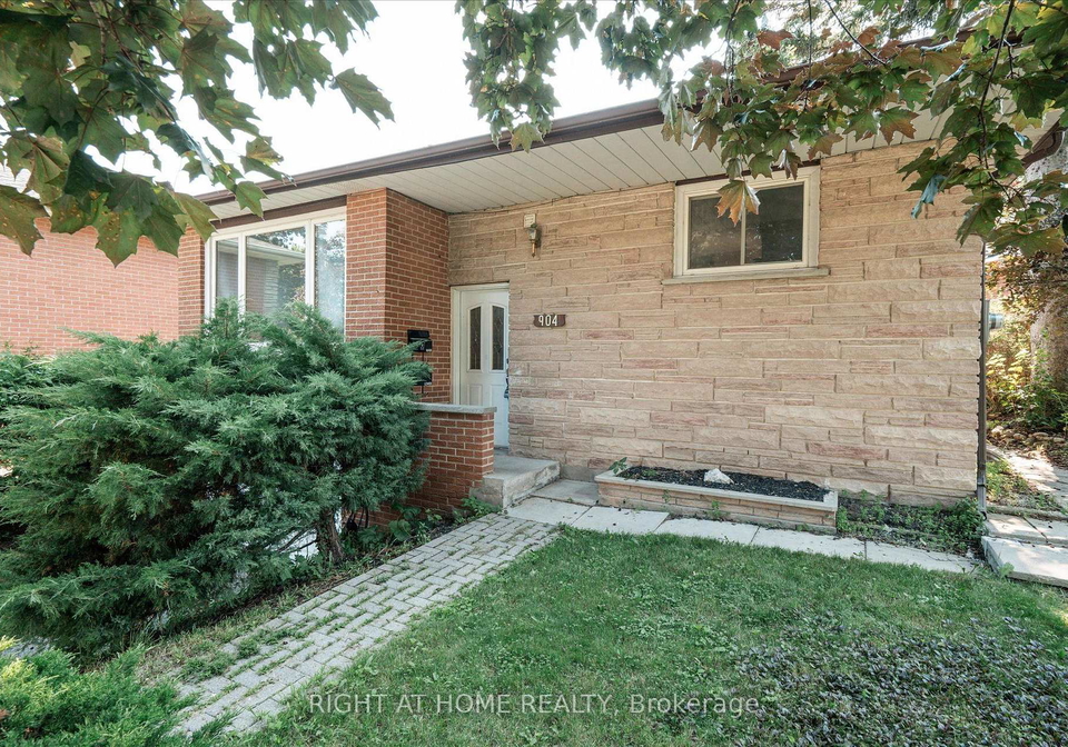 904-walnut-court-oshawa-ontario-e13555072