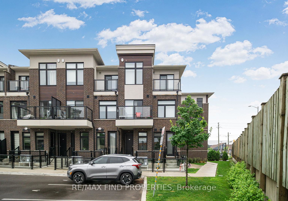 755-omega-drive-pickering-ontario-e13555752