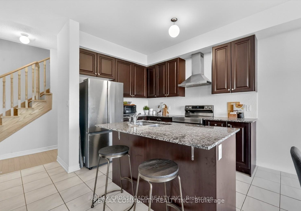5-thelma-drive-whitby-ontario-e13555788