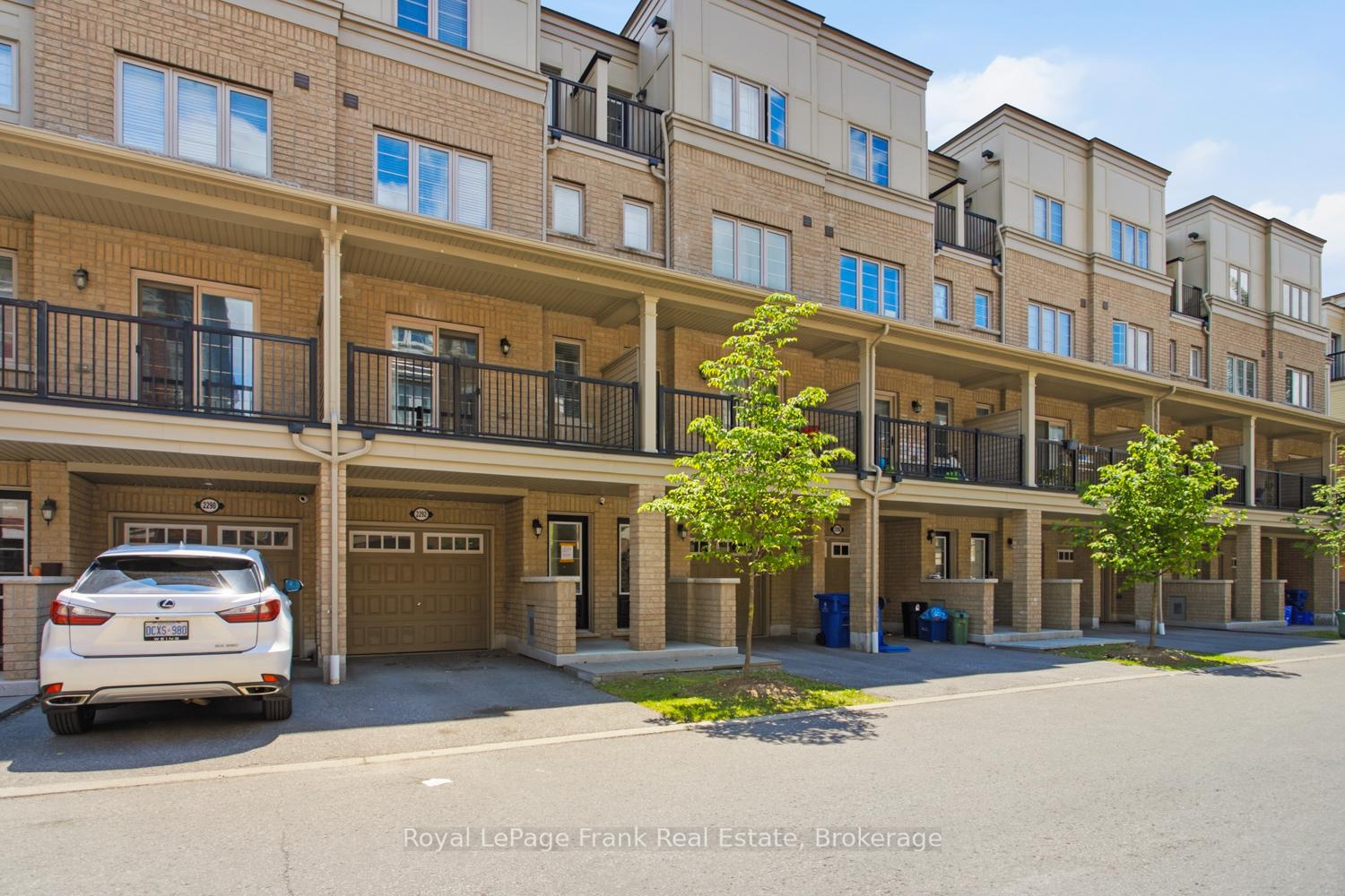 2292-chevron-prince-path-oshawa-ontario-e13556288