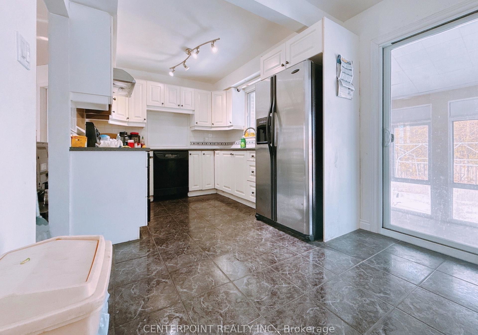 9-oakmeadow-boulevard-toronto-scarborough-ontario-e13556856
