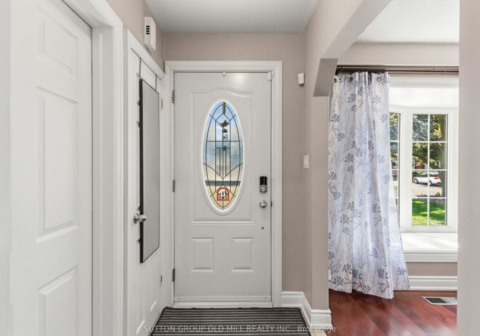 40-tansley-avenue-toronto-scarborough-ontario-e13557272