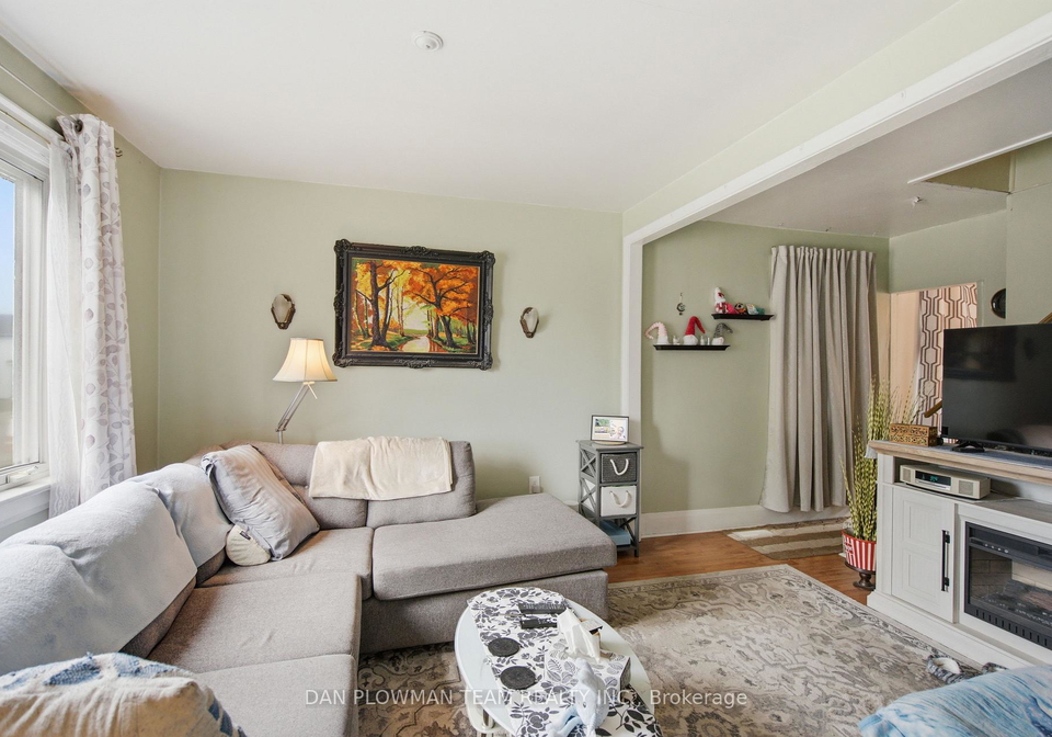 250-mitchell-avenue-oshawa-ontario-e13557892