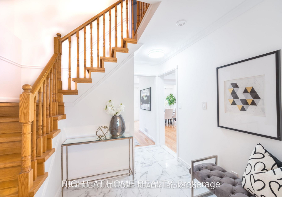 160-overbank-drive-oshawa-ontario-e13558006