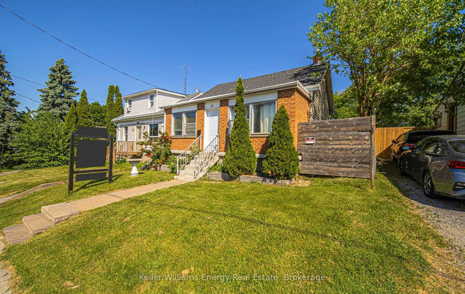 20-mill-street-oshawa-ontario-e13558254