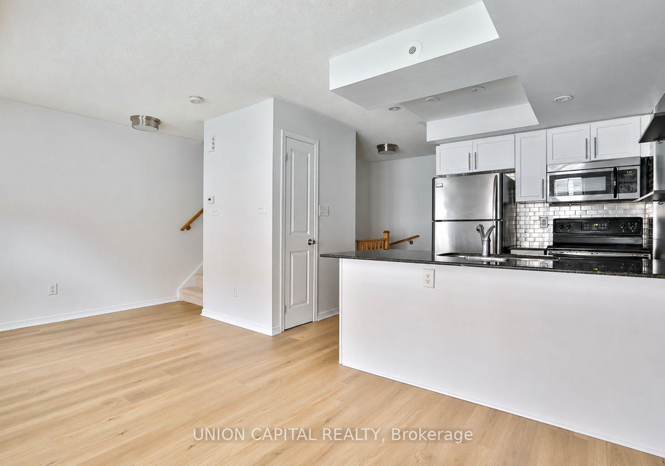 24-florence-wyle-lane-toronto-toronto-ontario-e13558298