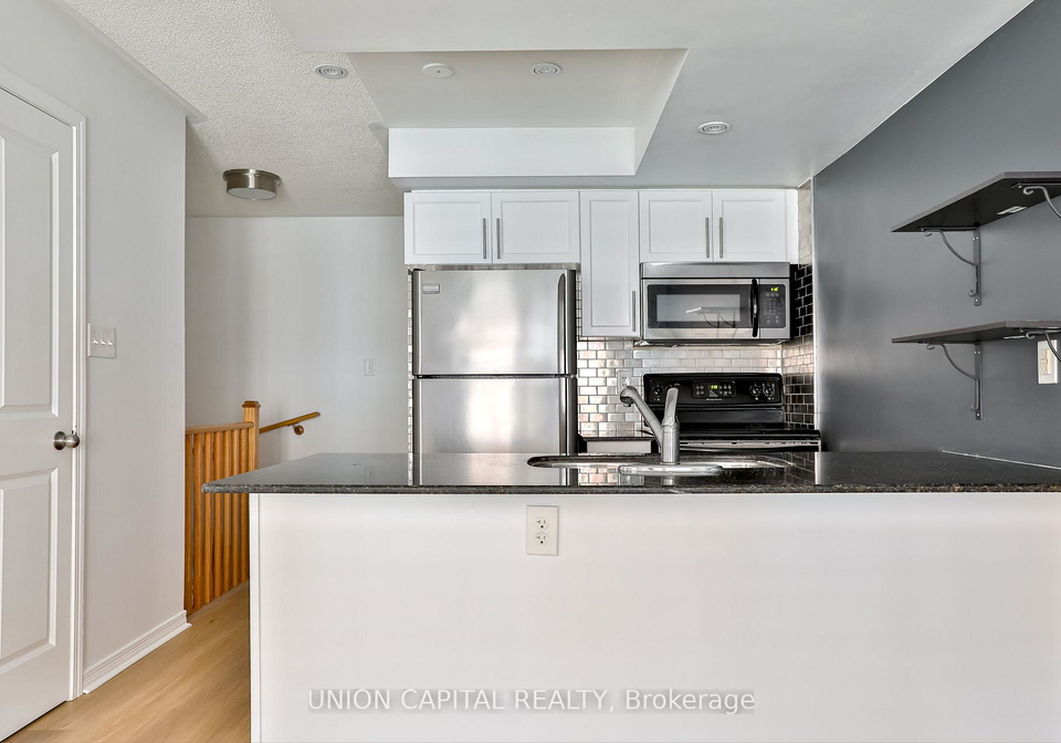 24-florence-wyle-lane-toronto-toronto-ontario-e13558298