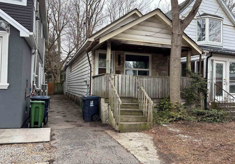 215-gowan-avenue-toronto-east-york-ontario-e13558806