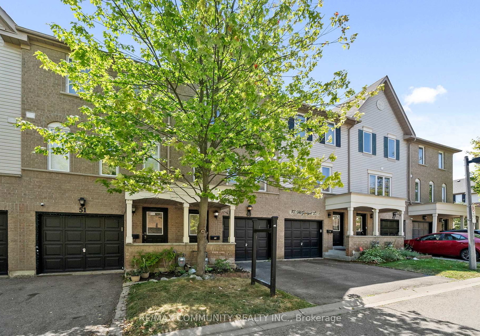 49-mcgonigal-lane-ajax-ontario-e13559042