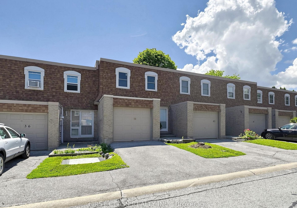 850-huntingwood-drive-toronto-scarborough-ontario-e13559456