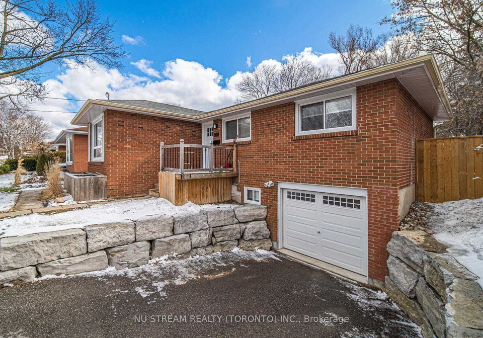 901-lilac-terrace-whitby-ontario-e13559590