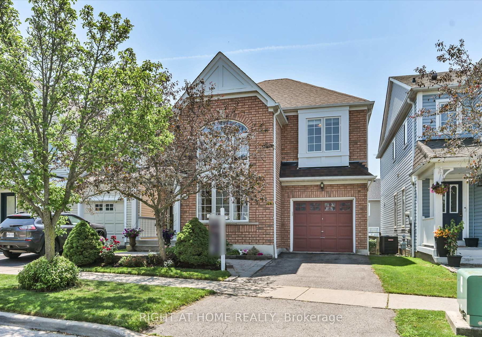 94-moynahan-crescent-ajax-ontario-e13559690