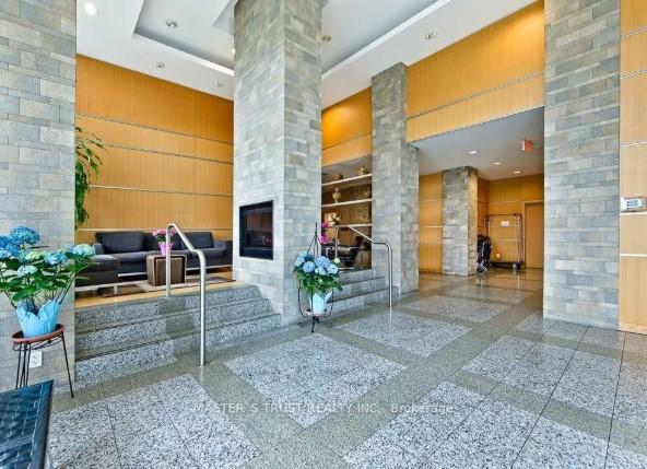 68-grangeway-avenue-toronto-scarborough-ontario-e13559750