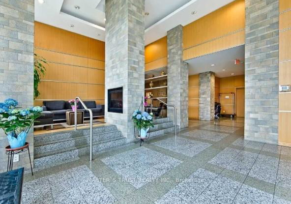 68-grangeway-avenue-toronto-scarborough-ontario-e13559750