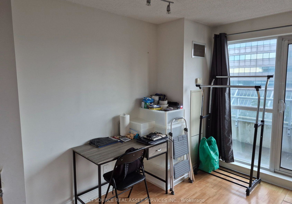 70-town-centre-court-toronto-scarborough-ontario-e13559894