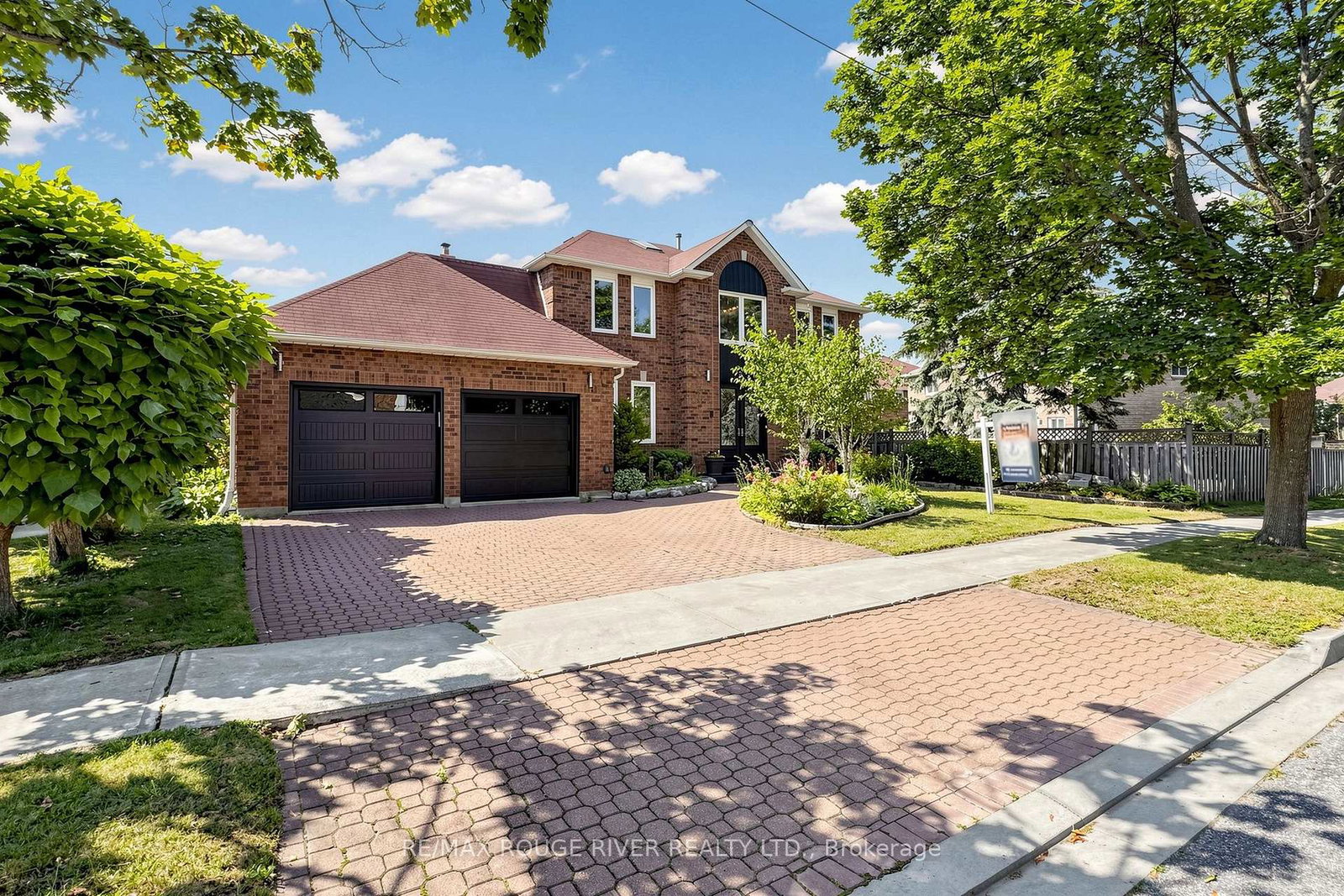 4-atrium-lane-toronto-scarborough-ontario-e13560146