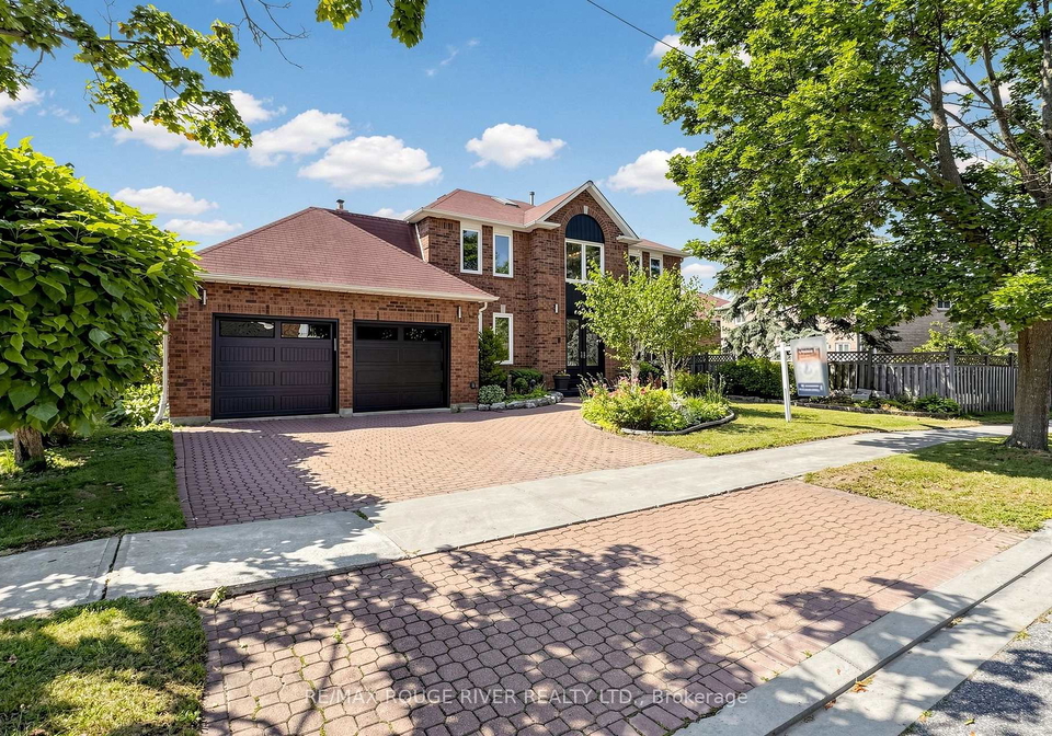 4-atrium-lane-toronto-scarborough-ontario-e13560146