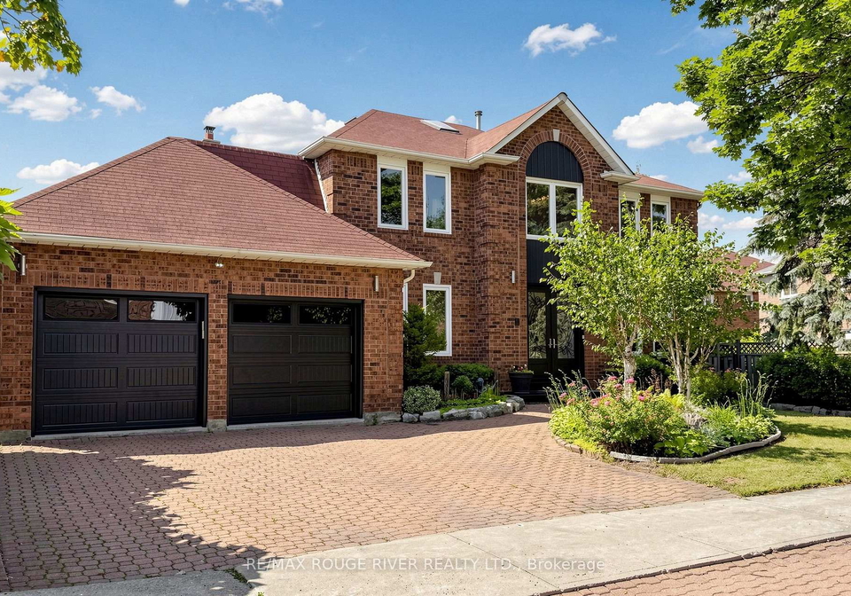 4-atrium-lane-toronto-scarborough-ontario-e13560146