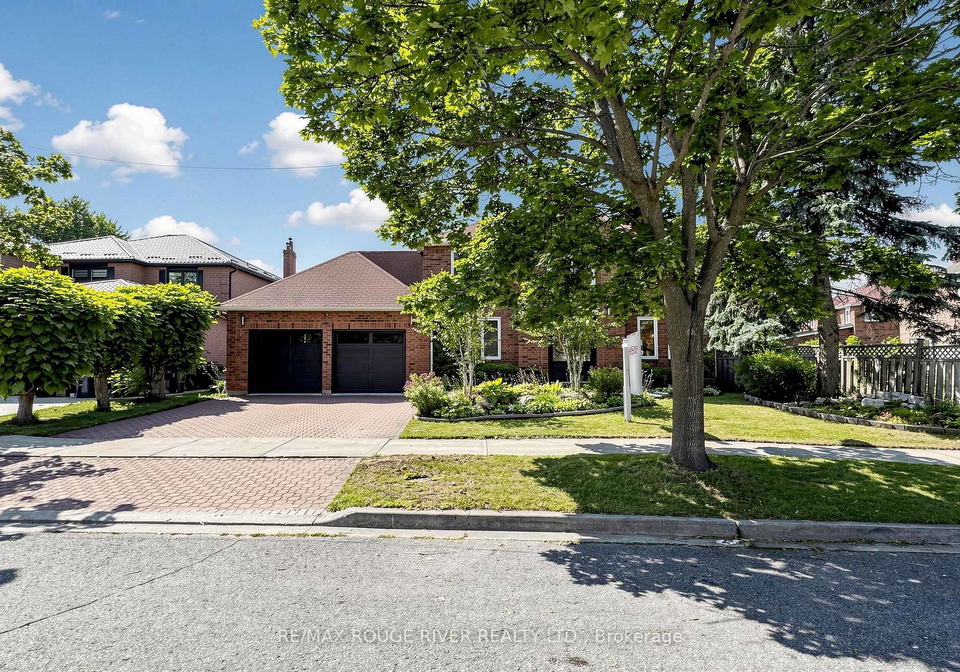 4-atrium-lane-toronto-scarborough-ontario-e13560146