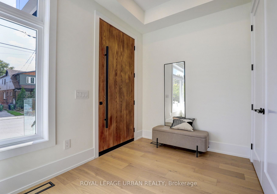 128-floyd-avenue-toronto-east-york-ontario-e13560172