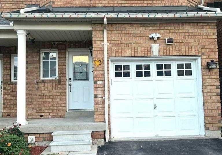 32-dooley-crescent-ajax-ontario-e13560666