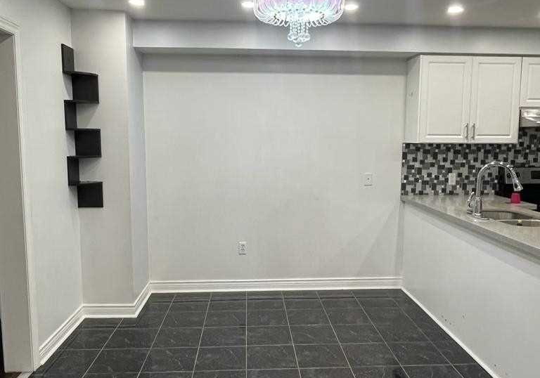 32-dooley-crescent-ajax-ontario-e13560666