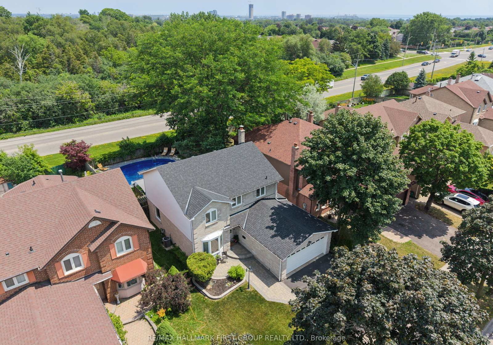 662-cognac-crescent-pickering-ontario-e13560682