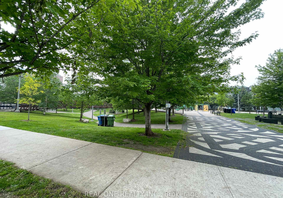 181-village-green-square-toronto-scarborough-ontario-e13561106