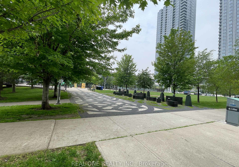 181-village-green-square-toronto-scarborough-ontario-e13561106