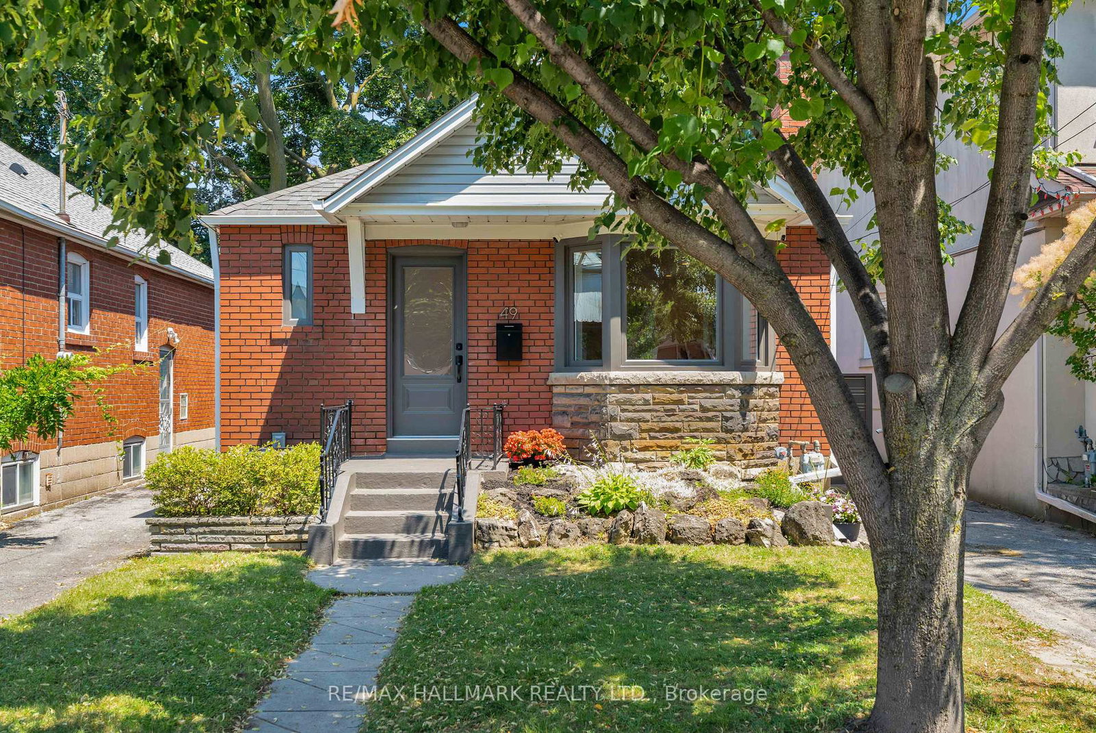 49-binswood-avenue-toronto-east-york-ontario-e13561512