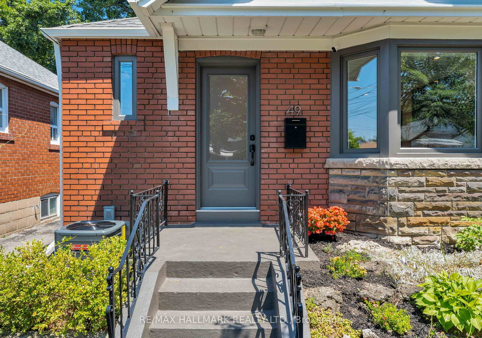 49-binswood-avenue-toronto-east-york-ontario-e13561512