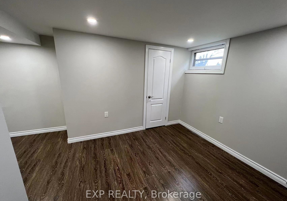 6-mid-pines-lower-road-toronto-scarborough-ontario-e13562354