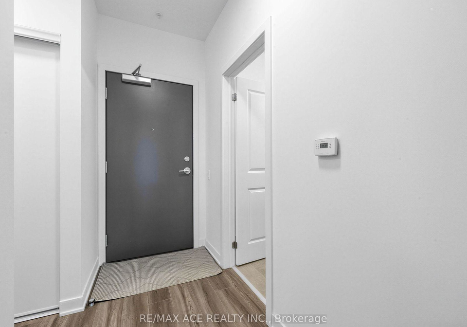 385-arctic-red-drive-n-oshawa-ontario-e13562664