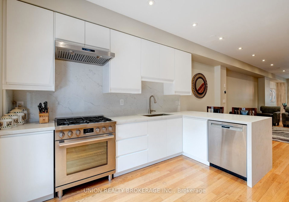 77-logan-avenue-toronto-toronto-ontario-e13562776