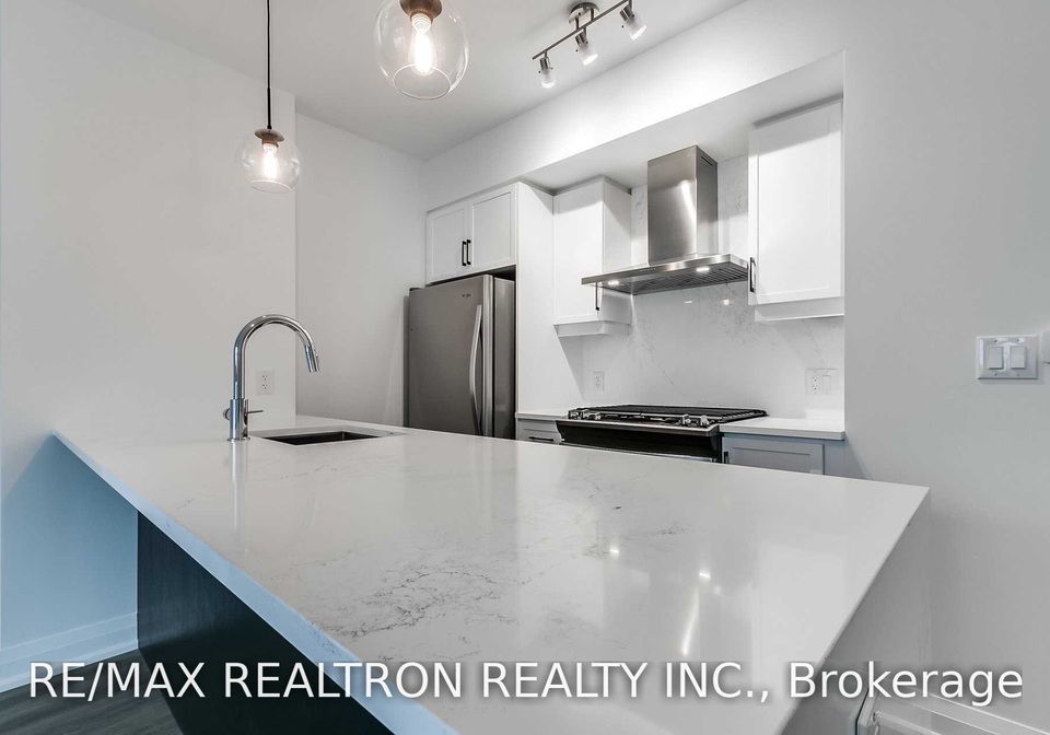 1400-kingston-road-toronto-scarborough-ontario-e13562842