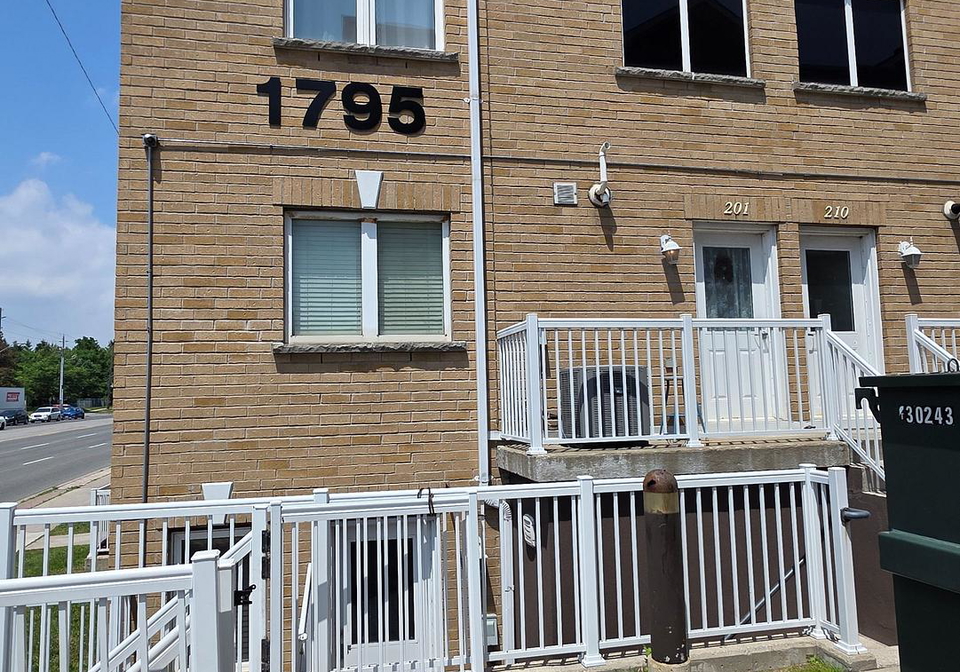 1795-markham-road-e-toronto-scarborough-ontario-e13563082