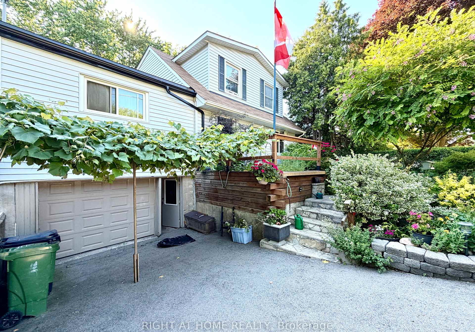 30-allister-avenue-toronto-scarborough-ontario-e13563626