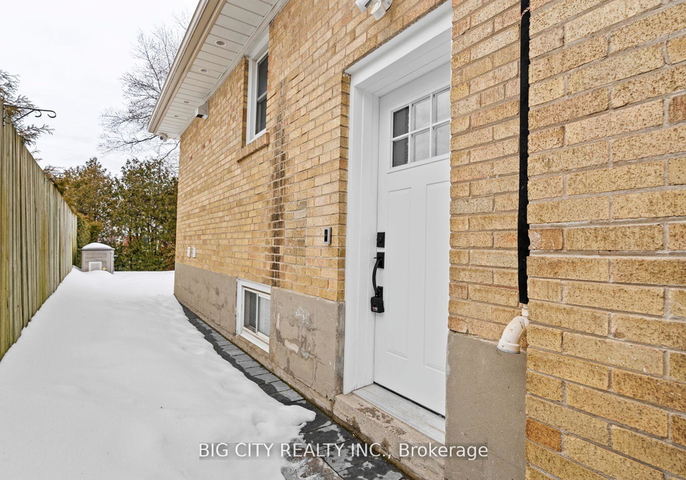 18-wexford-boulevard-toronto-scarborough-ontario-e13563696