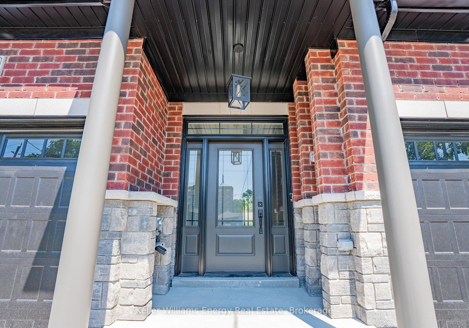 127-hickory-street-n-whitby-ontario-e13563714