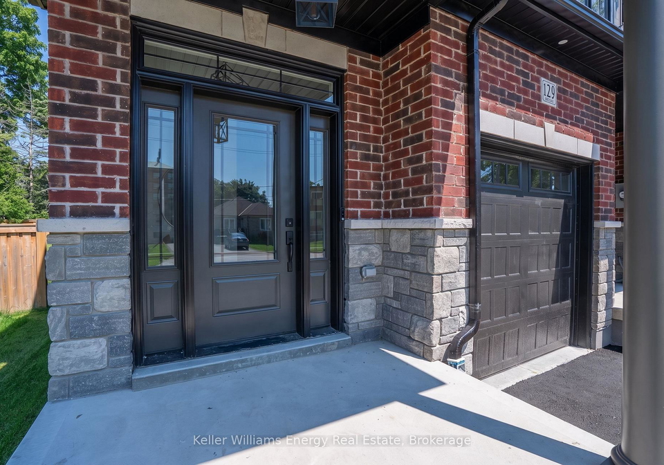 129-hickory-street-n-whitby-ontario-e13563722