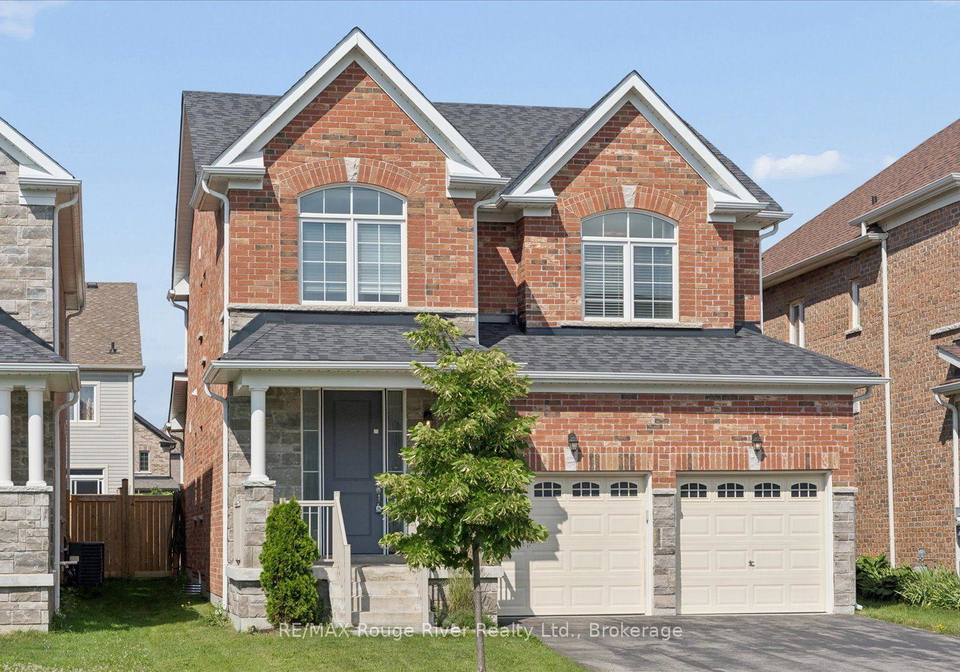 12-bill-hutchinson-crescent-clarington-ontario-e13563944