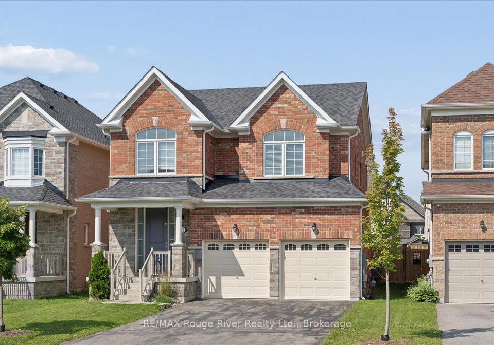 12-bill-hutchinson-crescent-clarington-ontario-e13563944