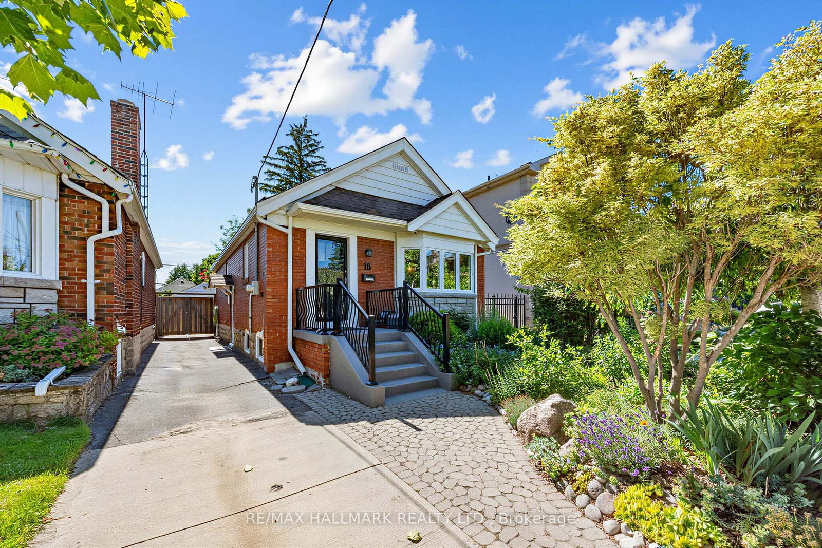 16-crestland-avenue-toronto-east-york-ontario-e13564064