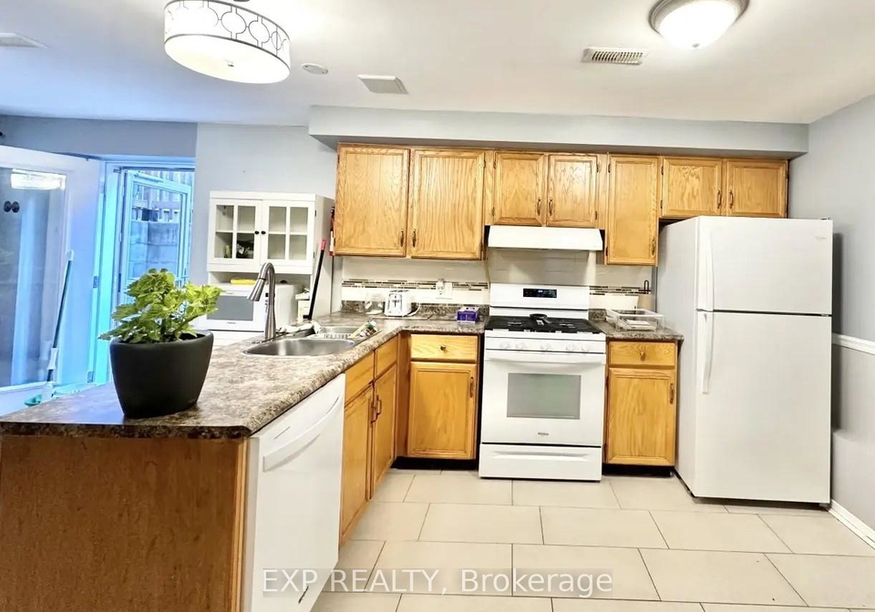 52-waywell-street-n-whitby-ontario-e13564440