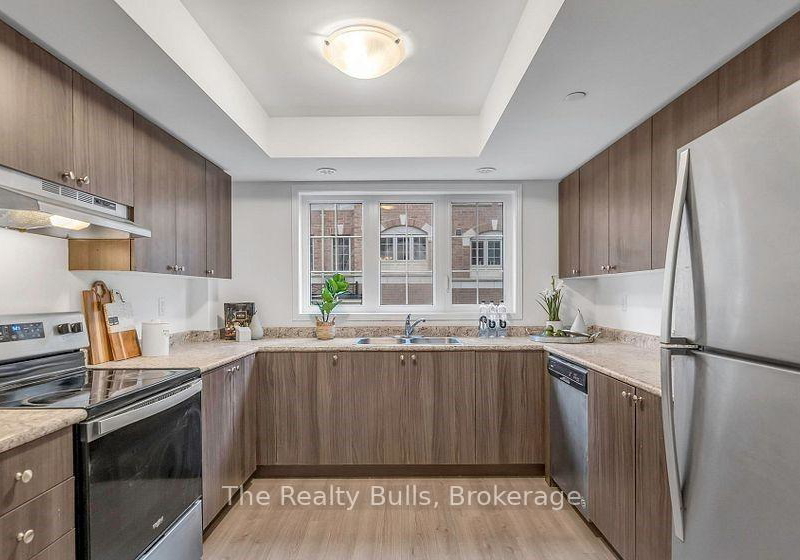 146-giboulee-path-oshawa-ontario-e13564944