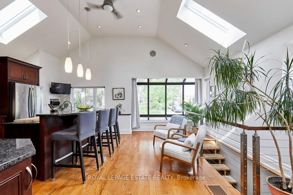 10-queensgrove-road-toronto-scarborough-ontario-e13565010