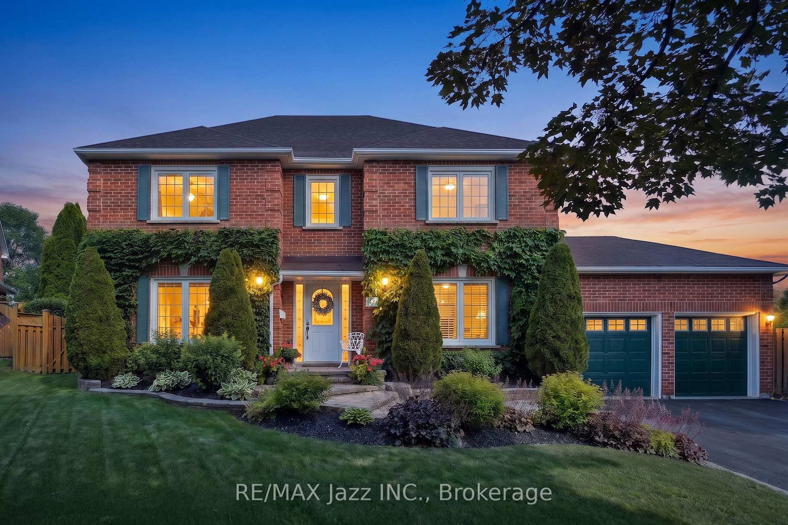 48-butterfield-crescent-whitby-ontario-e13565226